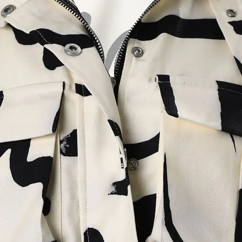 Veste Géométrique Zippée & Boutonnée Femme – Style Streetwear Urbain – Collection Automne