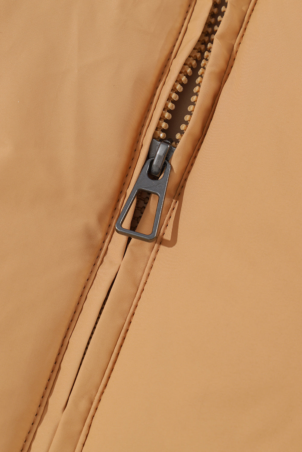 Doudoune Courte Marron – Collection Hiver Chaud & Style