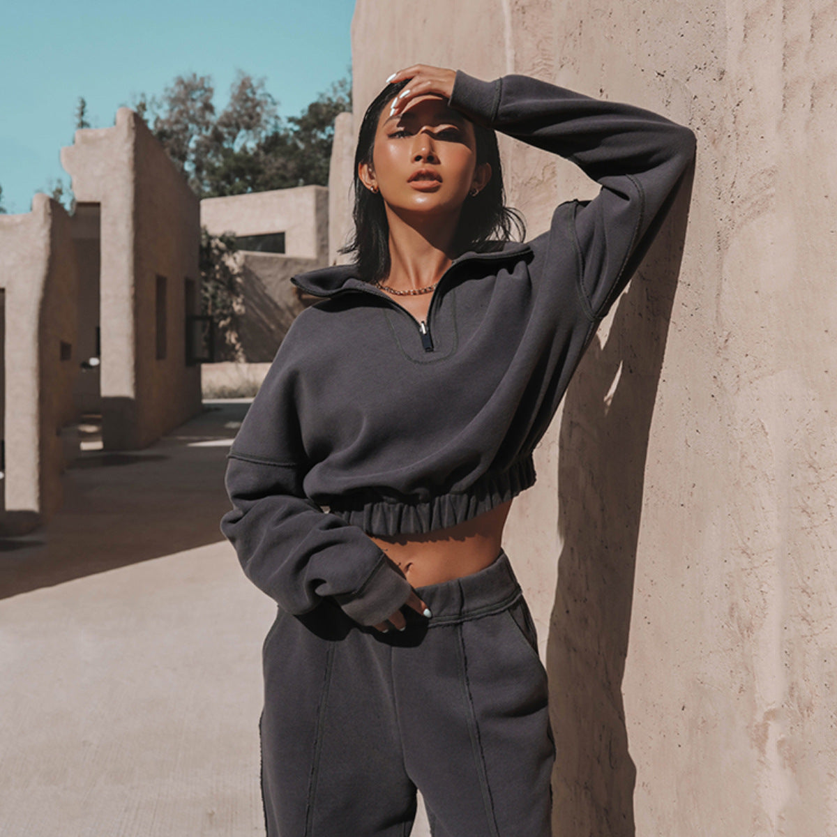 Ensemble 2 Pièces Homewear & Streetwear Femme – Sweat à Demi-Zip & Pantalon Fluid – Style Relaxed Chic